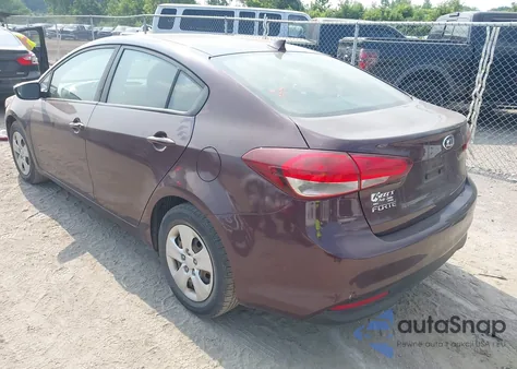 2017 Kia Forte Lx из США, поврежденный, VIN 3KPFK4A76HE136238